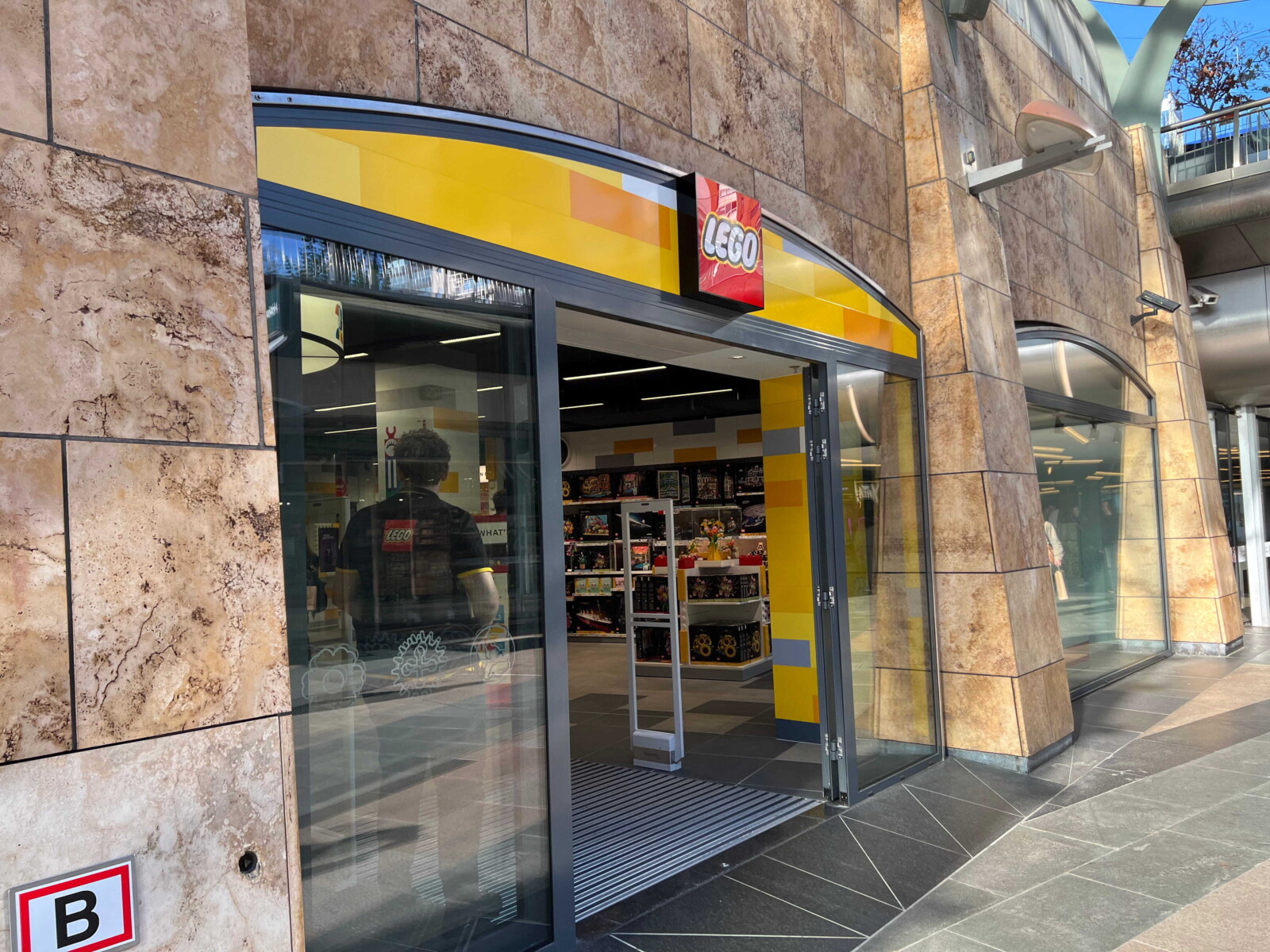 LEGO store 1