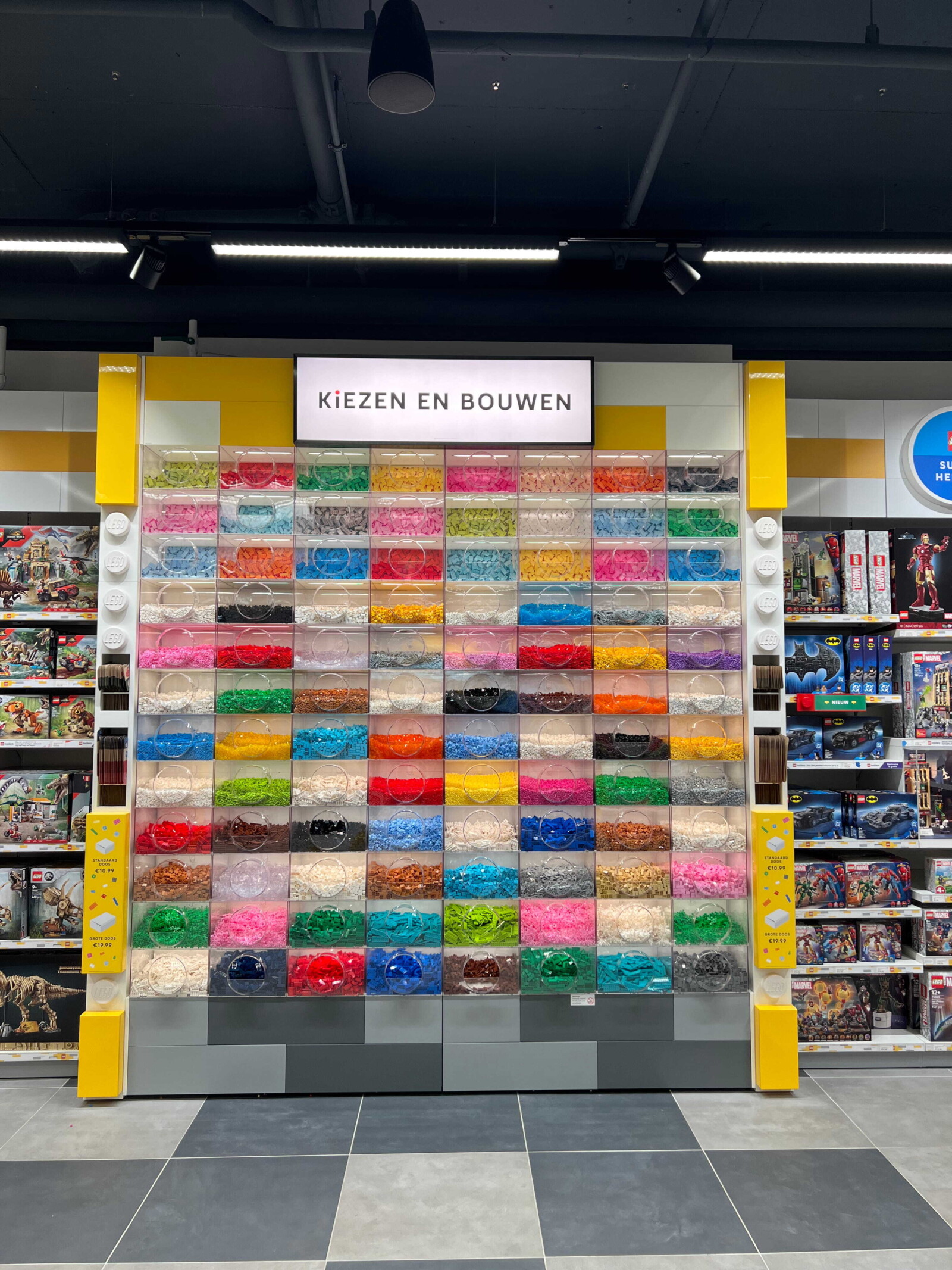 LEGO store 11